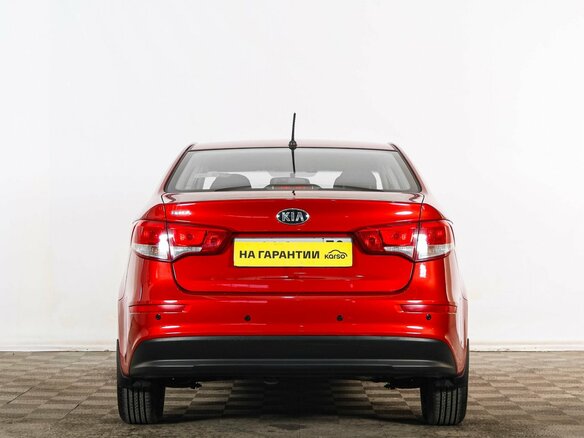 2015 Kia Rio III Рестайлинг, красный, 1169000 рублей - вид 4