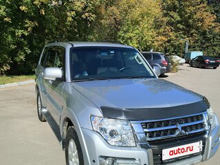 2014 Mitsubishi Pajero IV Рестайлинг 2, серебристый, 2450000 рублей, вид 2