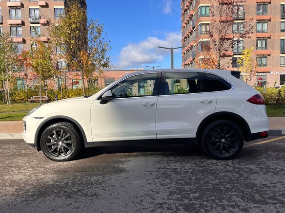 2010 Porsche Cayenne II (958), бежевый, 1950000 рублей - вид 4