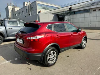 2018 Nissan Qashqai II, красный, 1699990 рублей, вид 5