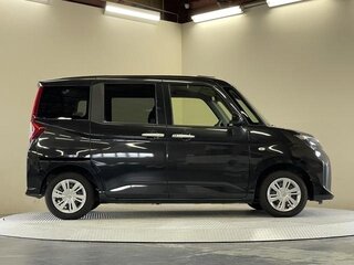 2022 Toyota Roomy I Рестайлинг, чёрный, 870004 рублей, вид 5