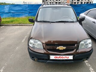 2011 Chevrolet Niva I Рестайлинг, красный, 550000 рублей, вид 3