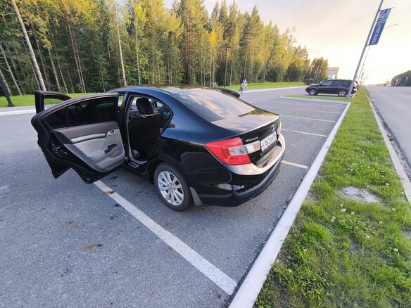 2012 Honda Civic IX, чёрный, 1150000 рублей - вид 10