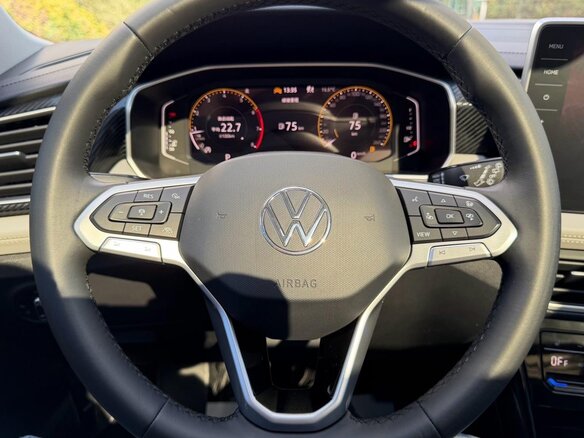 2023 Volkswagen Tayron I Рестайлинг, коричневый, 2130000 рублей - вид 14