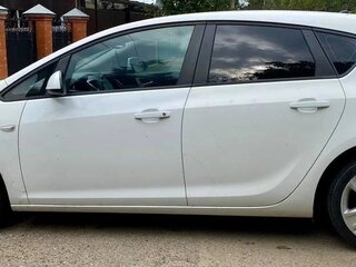 2012 Opel Astra J, белый, 550000 рублей, вид 4