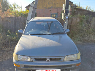 1996 Toyota Corolla VII (E100), серебристый, 300000 рублей, вид 1