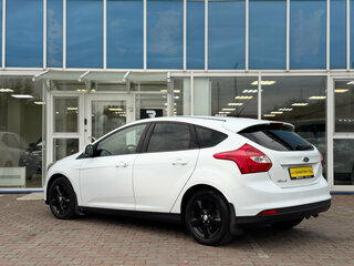 2012 Ford Focus III, белый, 656000 рублей, вид 4