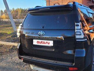 2021 Toyota Land Cruiser Prado 150 Series Рестайлинг 3, чёрный, 7000000 рублей, вид 3