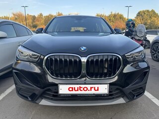 2021 BMW X1 20i xDrive II (F48) Рестайлинг, чёрный, 3330000 рублей, вид 1