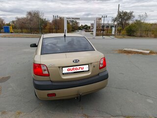 2005 Kia Rio II, бежевый, 310000 рублей, вид 5