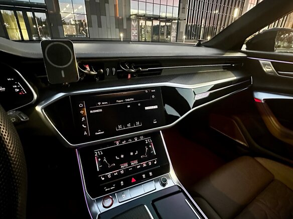 2020 Audi RS 6 IV (C8), белый, 16500000 рублей - вид 20