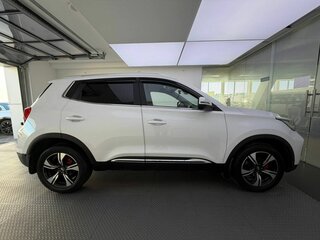 2023 Chery Tiggo 4 Pro I Рестайлинг, белый, 1530000 рублей, вид 4