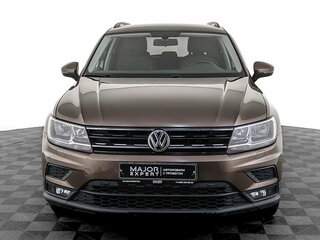 2018 Volkswagen Tiguan II, коричневый, 2350000 рублей, вид 2