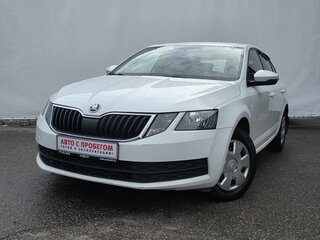 2017 Skoda Octavia III (A7) Рестайлинг, белый, 920000 рублей, вид 1