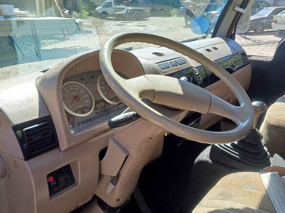 2006 Dongfeng Captain-T, бежевый, 1550000 рублей - вид 2