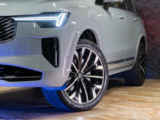 2026 Volvo XC90 B5 II Рестайлинг 2, серый, 11000000 рублей, вид 5