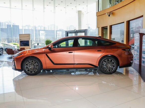 2026 Lexus ES 300h VIII, оранжевый, 6114564 рублей - вид 18