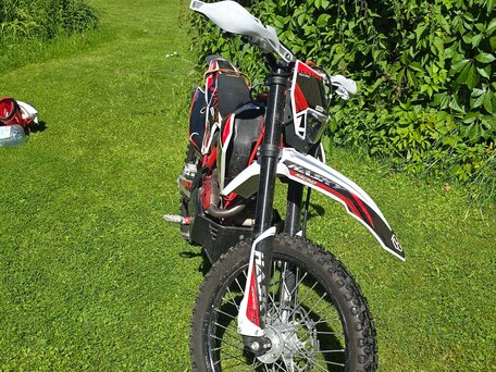2025 Hasky F5 250, красный, 150000 рублей, вид 1