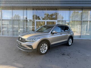 2021 Volkswagen Tiguan II Рестайлинг, коричневый, 2215000 рублей, вид 1