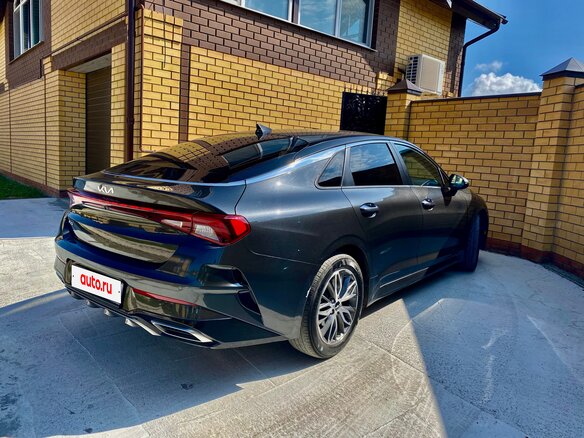 2021 Kia K5 III, серый, 2505000 рублей - вид 4