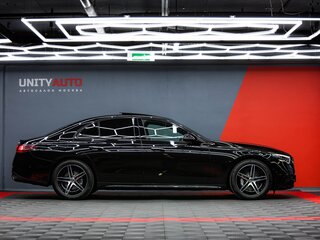 2025 Mercedes-Benz E-Класс 300 VI (W214, S214), чёрный, 8690000 рублей, вид 3