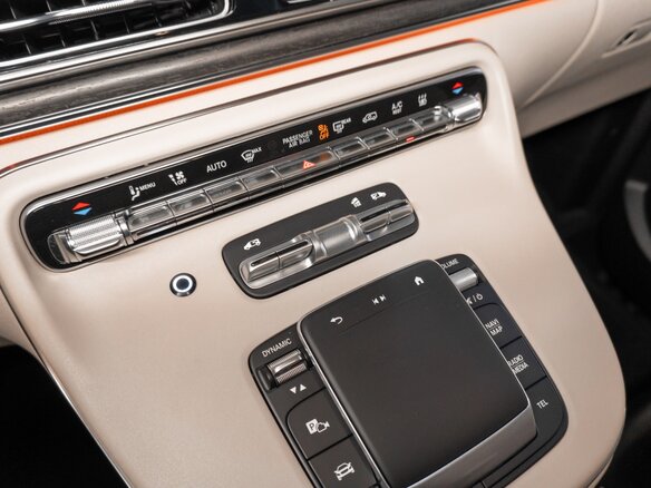 2025 Mercedes-Benz V-Класс Extra Long 300 d экстра длинный III (W447) Рестайлинг 2, чёрный, 36040000 рублей - вид 20