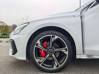 2023 Audi A3 35 TFSI Long IV (8Y), белый, 2250000 рублей, вид 2