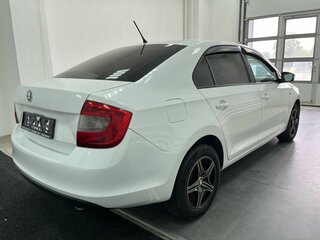 2014 Skoda Rapid I, белый, 645000 рублей, вид 4