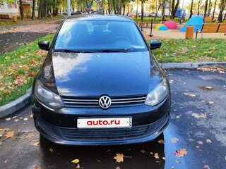 2014 Volkswagen Polo V, чёрный, 800000 рублей, вид 2