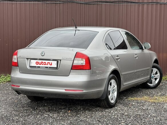 2011 Skoda Octavia II (A5) Рестайлинг, серый, 648000 рублей - вид 5