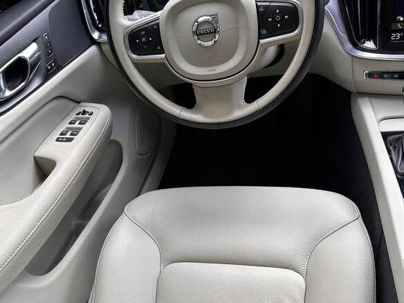 2020 Volvo S60 III, белый, 3580000 рублей - вид 15