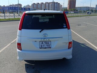 2010 Toyota ISis I Рестайлинг, белый, 1150000 рублей, вид 3