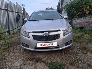 2011 Chevrolet Cruze I, серебристый, 600000 рублей, вид 1