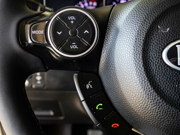 2017 Kia Soul II Рестайлинг, серебристый, 1200000 рублей - вид 14