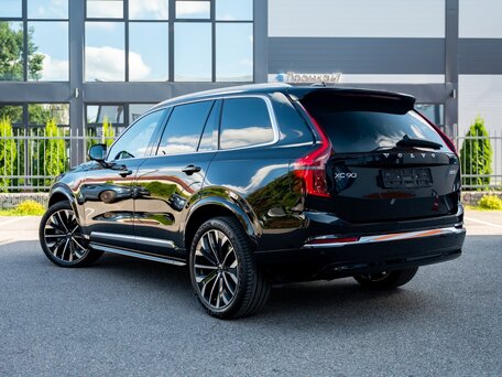 2026 Volvo XC90 B5 II Рестайлинг 2, чёрный, 10100000 рублей, вид 4
