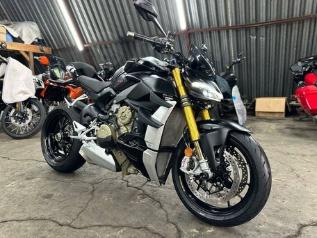 2022 Ducati Streetfighter V4, чёрный, 1950000 рублей, вид 1