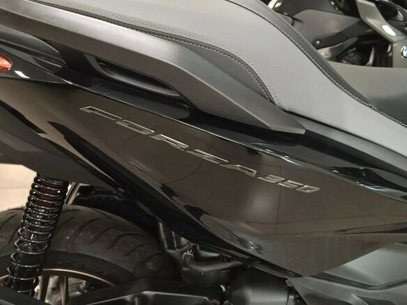 2026 Honda Forza, чёрный, 945000 рублей - вид 14