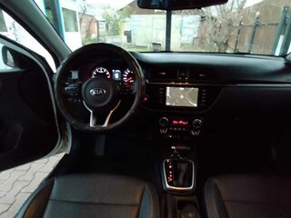 2020 Kia Rio X-Line IV, белый, 1952000 рублей, вид 3