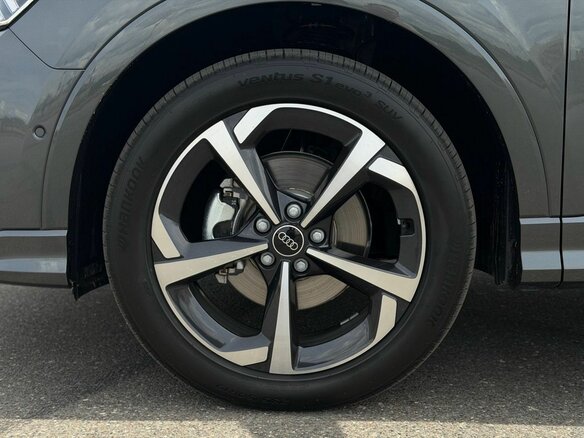 2026 Audi Q3 35 TFSI II (F3), серый, 3850000 рублей - вид 8