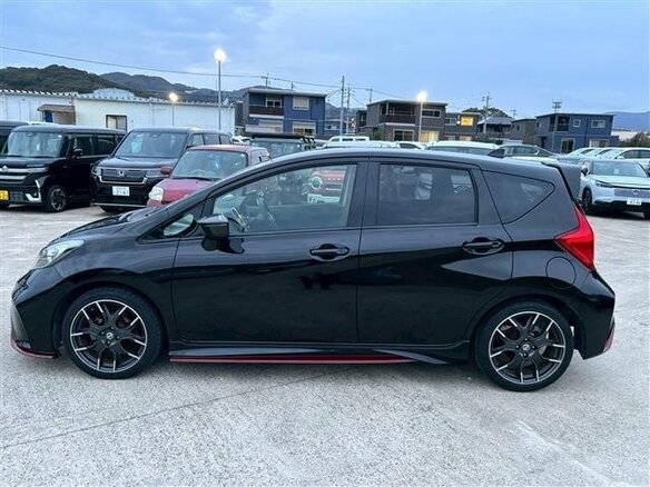 2015 Nissan Note Nismo S II, чёрный, 800000 рублей - вид 2