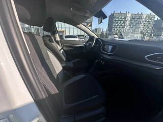2026 Lada (ВАЗ) Vesta I Рестайлинг (NG), белый, 1735000 рублей, вид 2