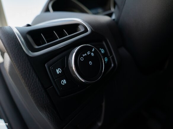 2012 Ford Focus III, белый, 900000 рублей - вид 17