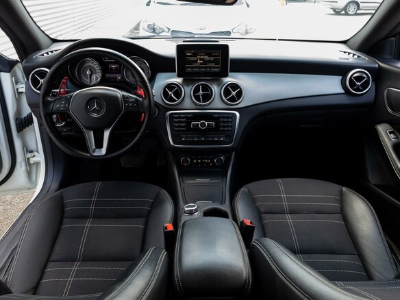 2014 Mercedes-Benz CLA 200 I (C117, X117), белый, 1535000 рублей - вид 17