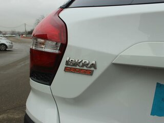 2026 Lada (ВАЗ) Iskra SW Cross, белый, 1827000 рублей, вид 5