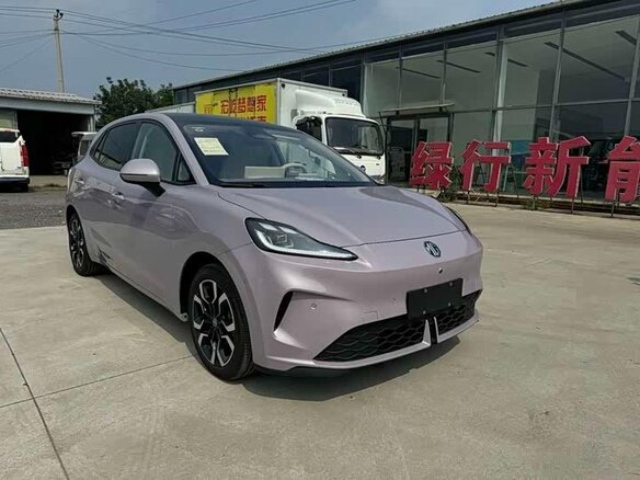 2026 MG 4 EV 53.95 kWh II, бежевый, 1870000 рублей - вид 1