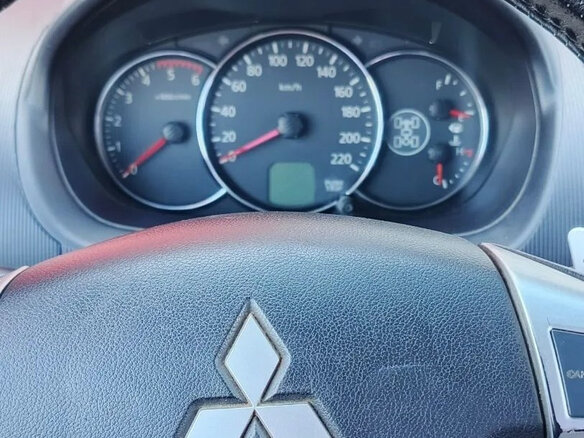 2012 Mitsubishi Pajero Sport II, чёрный - вид 13