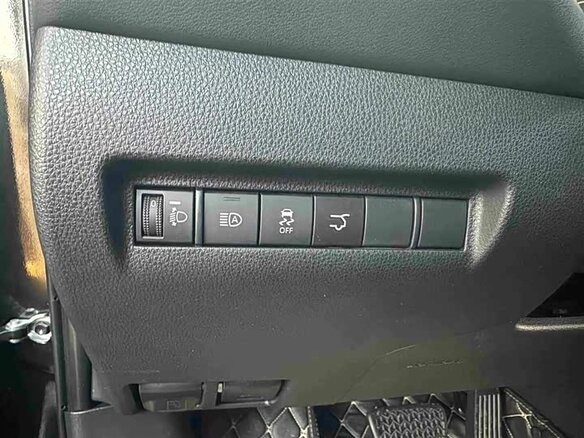 2023 Toyota Harrier IV (XU80), чёрный, 3652000 рублей - вид 15