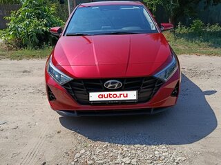 2020 Hyundai i20 III, красный, 1650000 рублей, вид 4