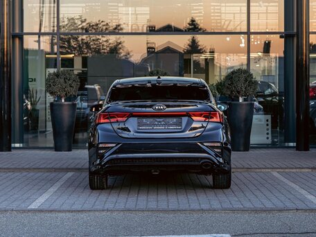 2021 Kia Cerato IV, чёрный, 1550000 рублей, вид 5