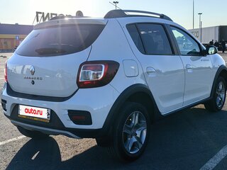 2021 Renault Sandero Stepway II Рестайлинг, белый, 1400000 рублей, вид 5